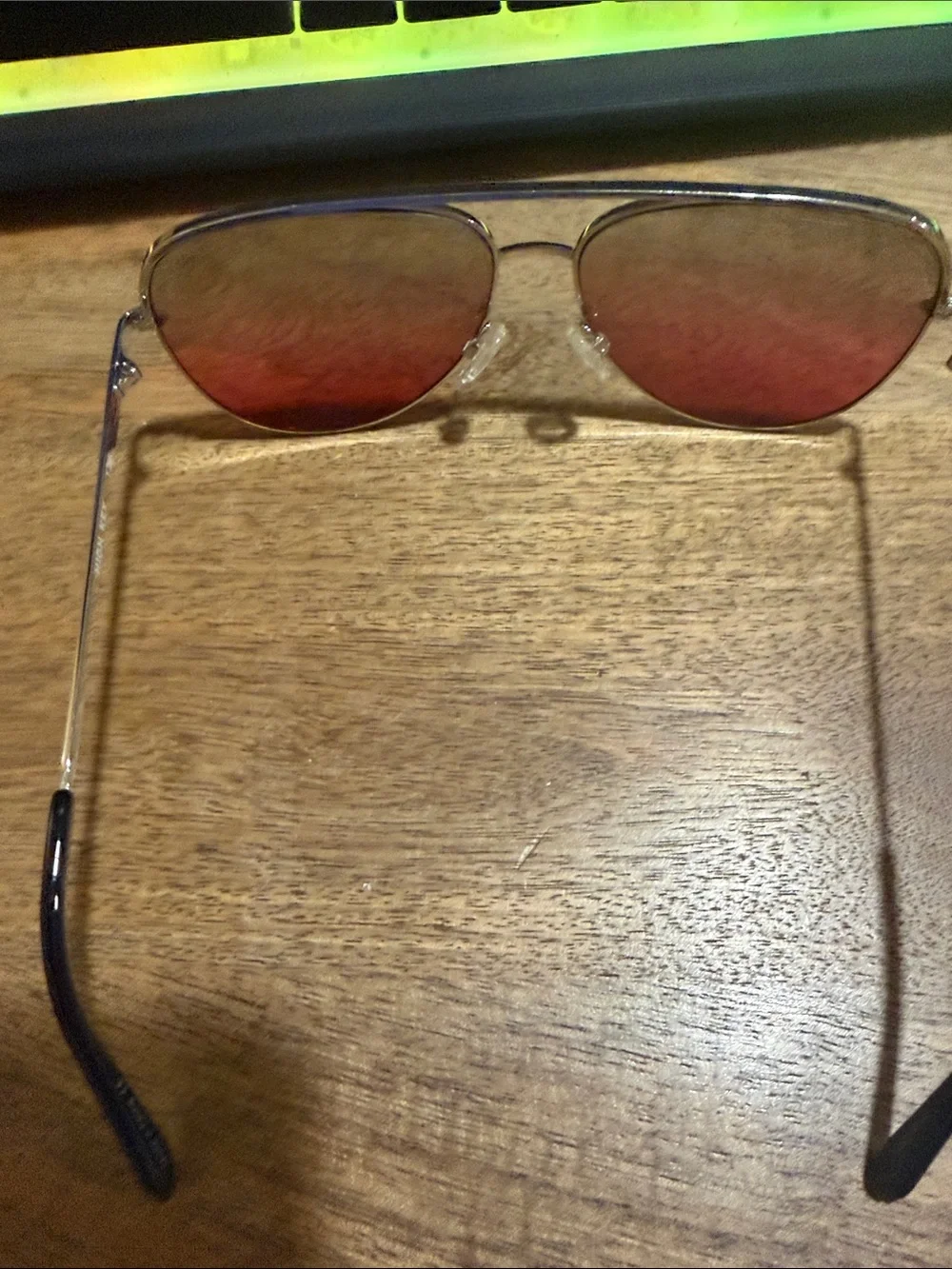 Quay Aviator Sunglasses with Red Gradient Lenses (Lens CAT2) High Key 126